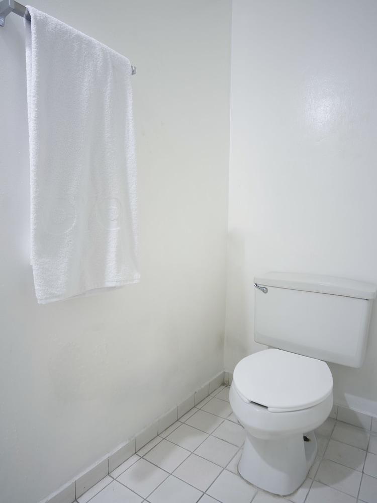 Capital O 88 Inn San Nicolas de los Garza Bagian luar foto