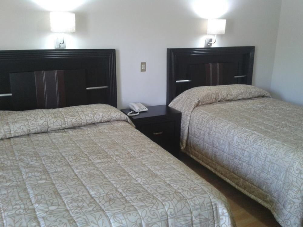 Capital O 88 Inn San Nicolas de los Garza Bagian luar foto