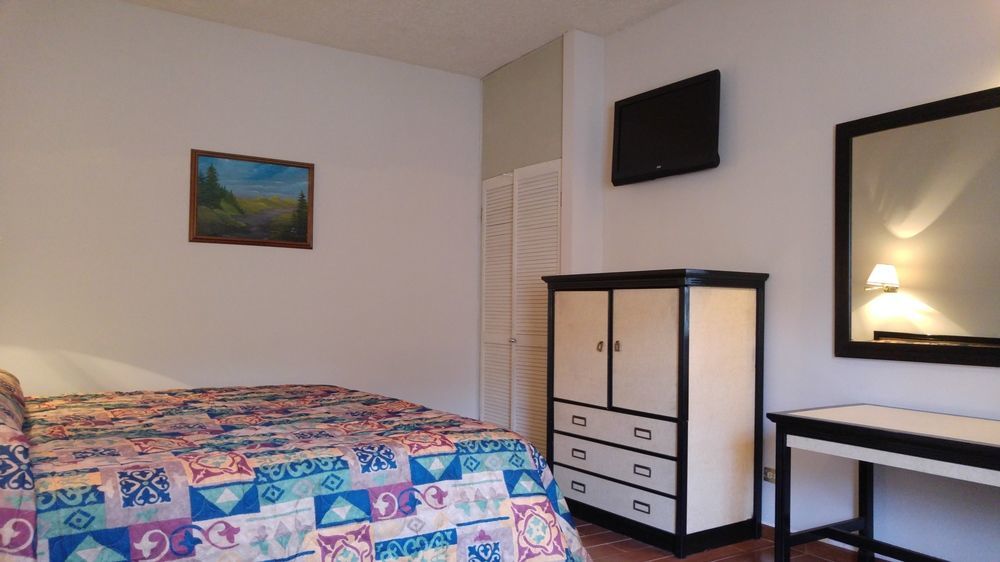 Capital O 88 Inn San Nicolas de los Garza Bagian luar foto