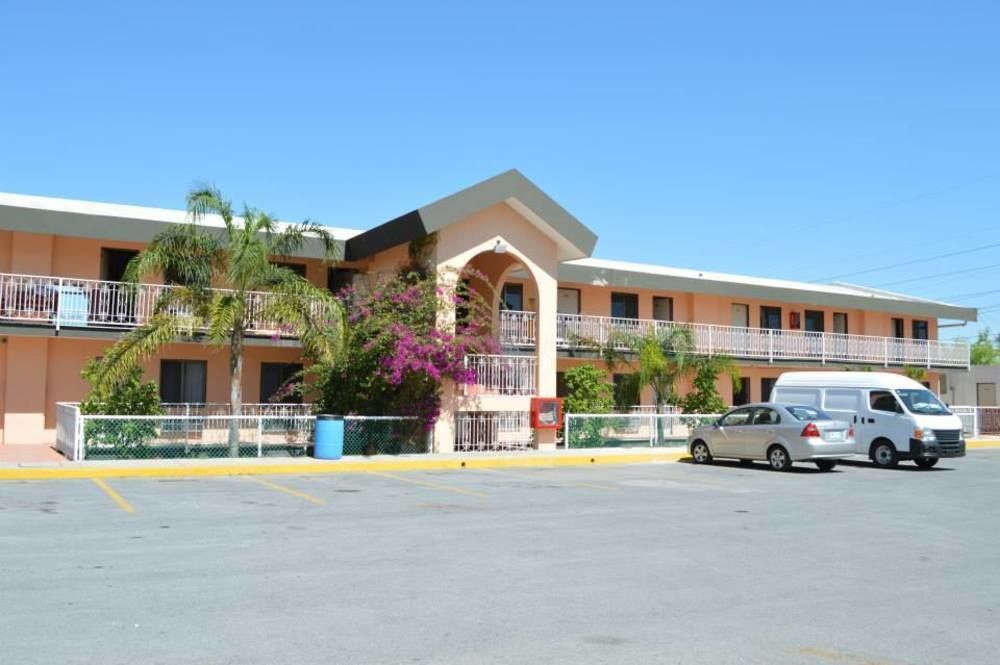 Capital O 88 Inn San Nicolas de los Garza Bagian luar foto