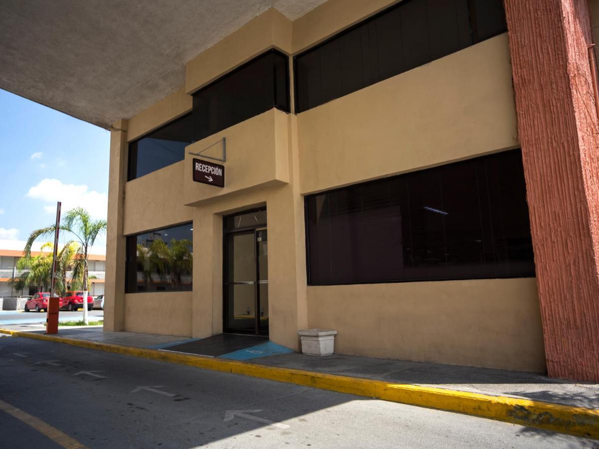 Capital O 88 Inn San Nicolas de los Garza Bagian luar foto