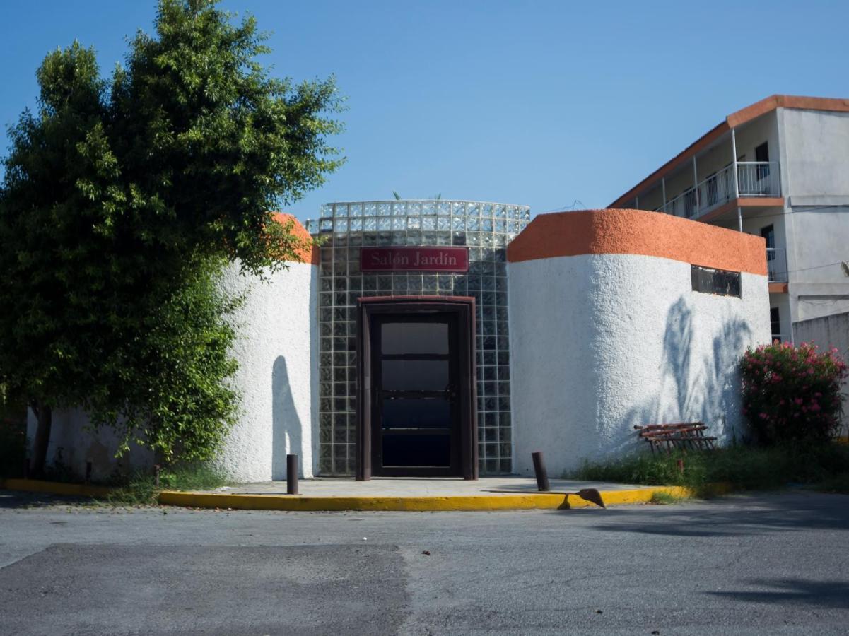 Capital O 88 Inn San Nicolas de los Garza Bagian luar foto